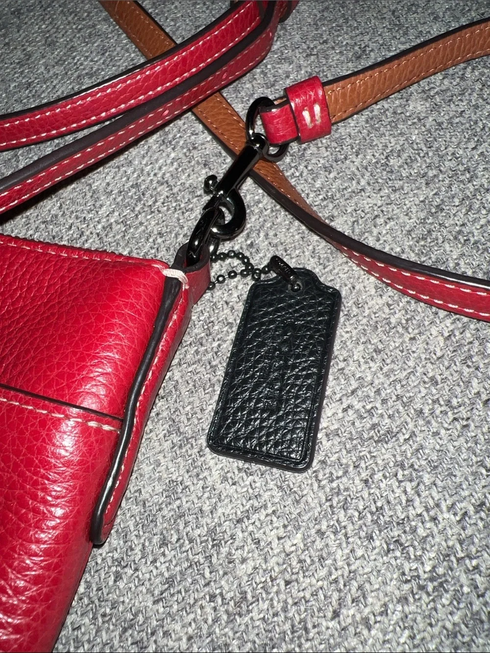 Coach x Disney Minnie Mouse Red Pebbled Leather Crossbody EUC
